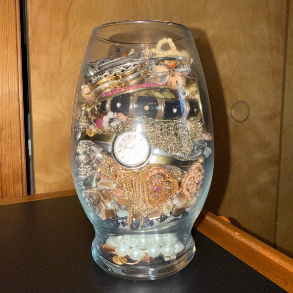 Mystery Jewelry Jar! Variety of gold, silver, & colored NEW AND VINTAGE pieces! - Picture 1 of 5